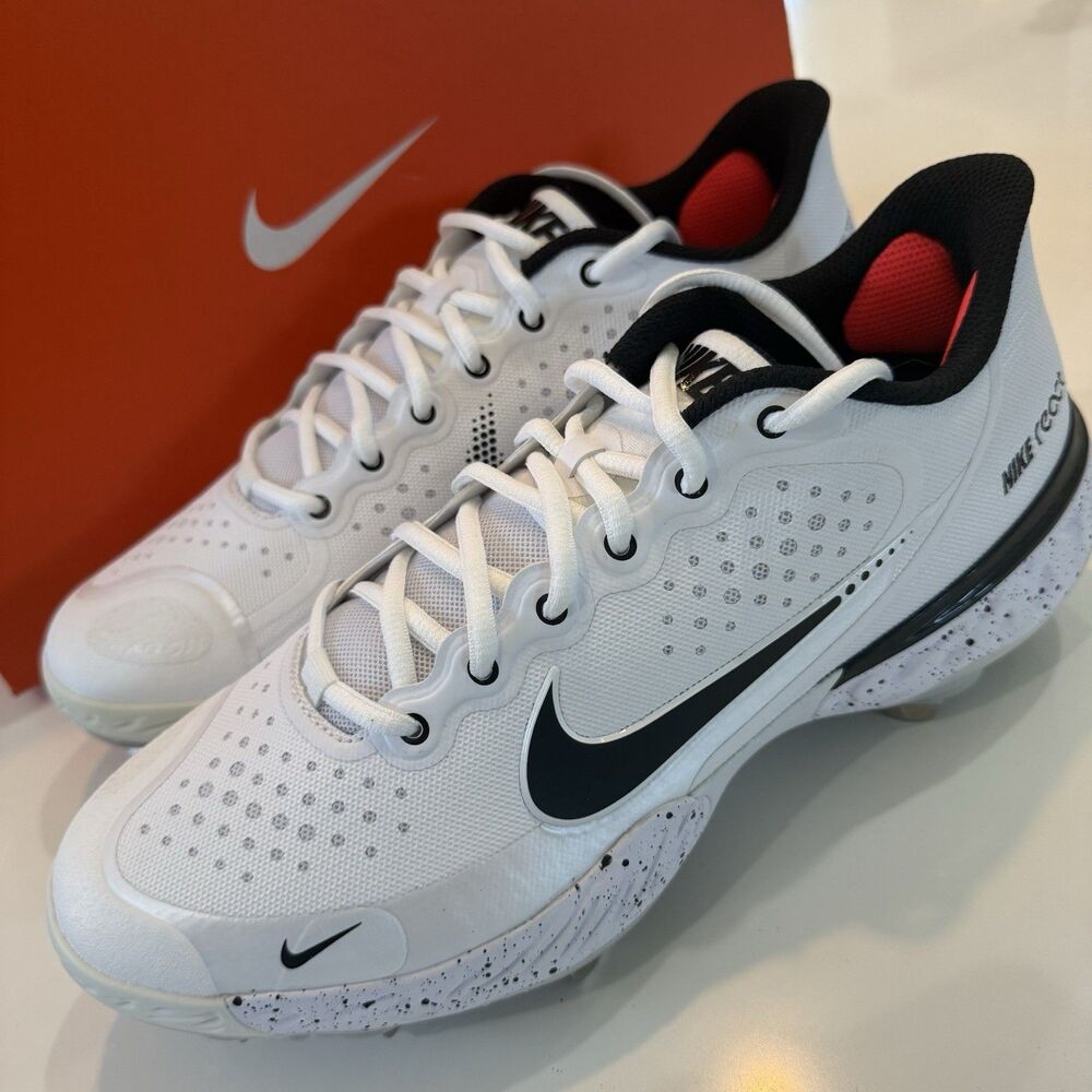 NIKE ALPHA HUARACHE ELITE 3 LOW ( WHITE ) BASEBALL CLEATS SIZE 9.5 CV3552-104